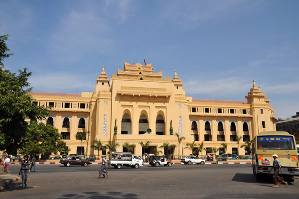 Yangon City Hall, Mahabandoola Street