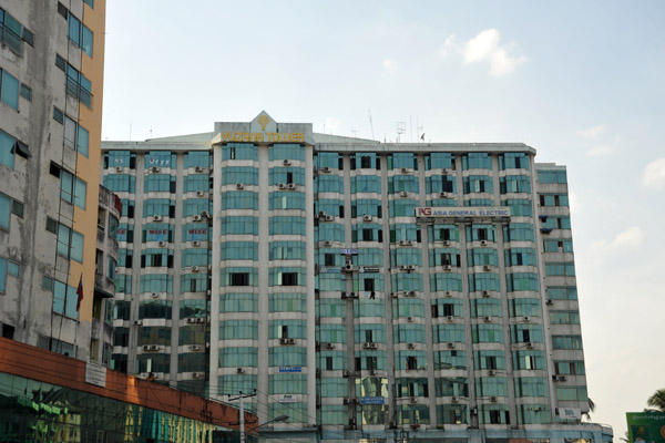 Yuzana Tower, junction of Kabaaye Pagoda Road & Shwegongdaing Road, Yangon