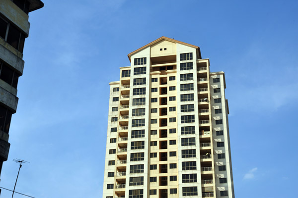 Golden Hills (?), Kabayye Pagoda Road, Yangon