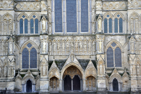 West faade of Salisbury Cathedral