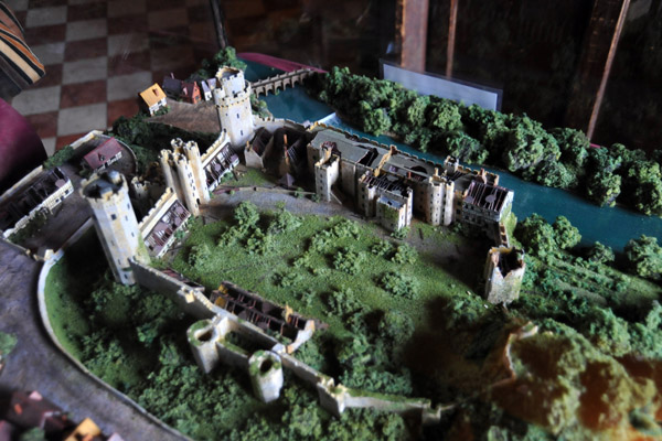 Model of Warwick Castle