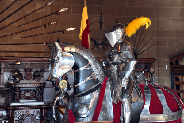 Mounted knight's plate armor, Warwick Castle