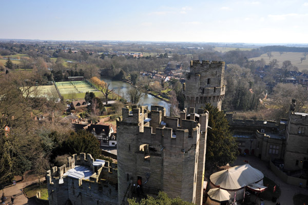 The Gatehouse and Caesar's Tower from Guy's Tower