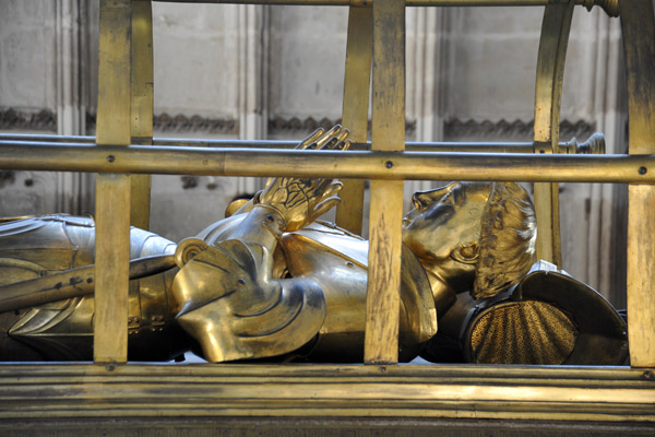Effigy of Richard Beauchamp, 13th Earl of Warwick (1401-1439)