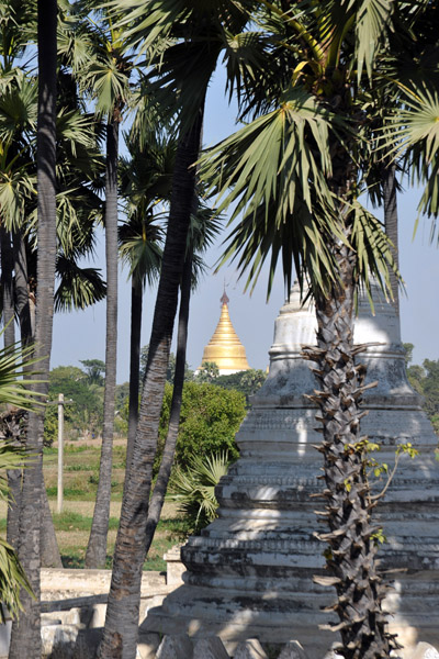 Stupa at Bagaya Moanstery