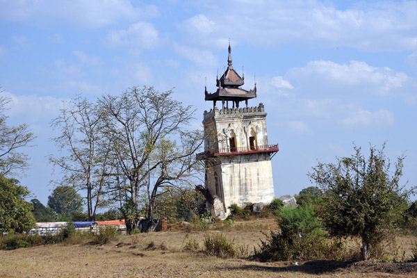 Nanmyin - 27m watchtower which leans precariously since an earthquake in 1838