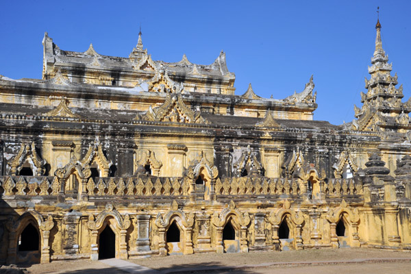 Maha Aungmye Bonzan, the Brick Monastery, Inwa