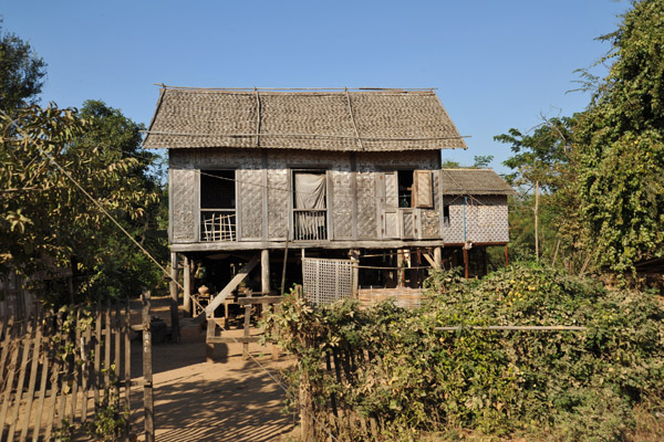 Stilt hut, Inwa