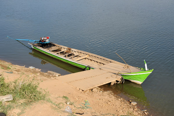 Ferry dock at Inwa to return to the Mainland
