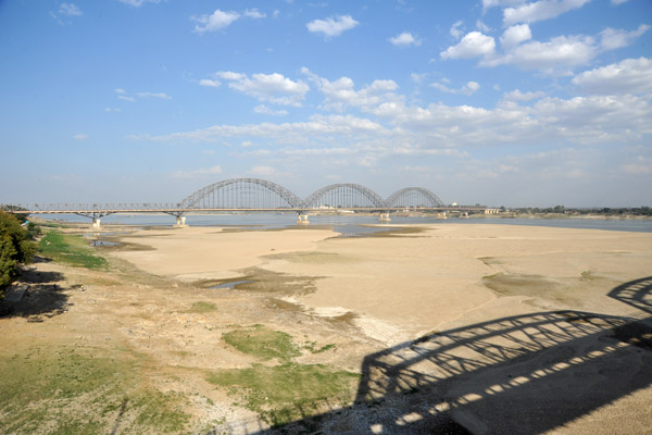 Sandbanks of the Irrawaddy River during the dry season between the two Sagaing Bridges