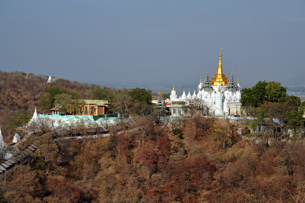 Sagaing Hills pagoda - N21 54.3/E095 59.7