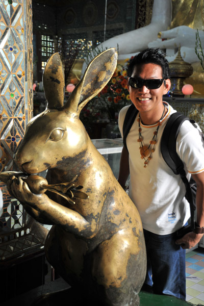 Dennis and the giant rabbit