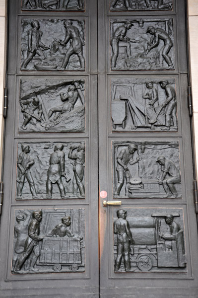 Doors of the Deutsches Bergbau-Museum