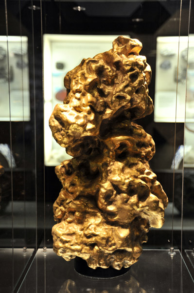 Model of the 69kg gold nugget Welcome Stranger from Victoria, Australia