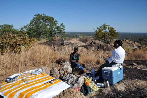 Breakfast on top of the koppie, Puku Pan