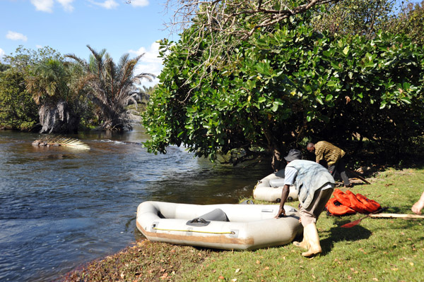 Preparing the rafts for a little float down the Mansha River