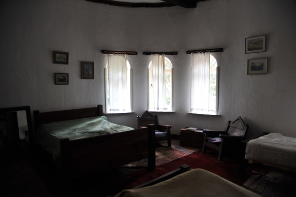 Guest bedroom - Shiwa House