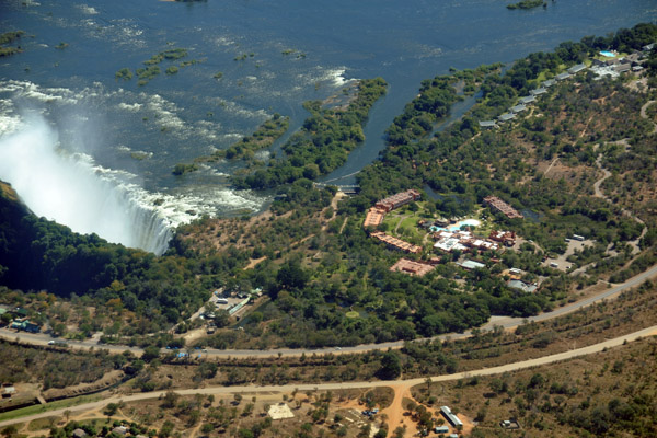 Zambezi Sun Hotel right at the falls on the Zambian Side
