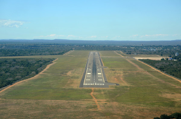 Final approach Runway 10 at Livingstone, Zambia (FLLI)