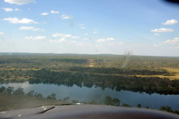 Final approach to Hippo Camp (McBride's) across the Kafue River (FLHP)