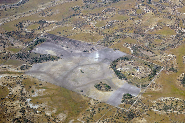 Camp that I was unable to spot on Google Earth (Jul 2010) but it's near Parakarungu, Botswana
