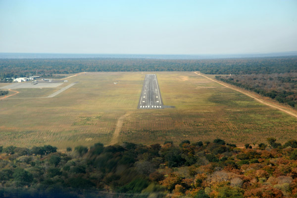 Approach to runway 8 at Kasane, Botswana (FBKE)