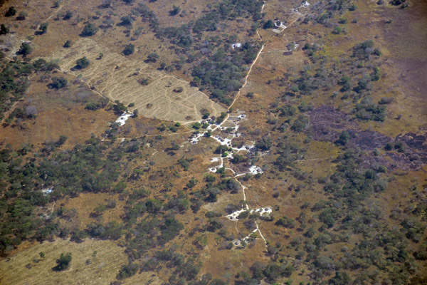 Remote Copperbelt village of rondavels, (S13 23.3/E027 50.5)