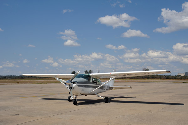Namibian-registered Cessna 182 (V5-JOG) at Ndola, Zamiba