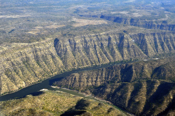 Small river joining the Zambezi from the Zambia side (S17 56.1/E026 23.6)