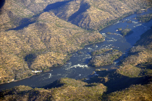 Islands and rapids in the Zambezi River (S17 54.6/E026 09.6)