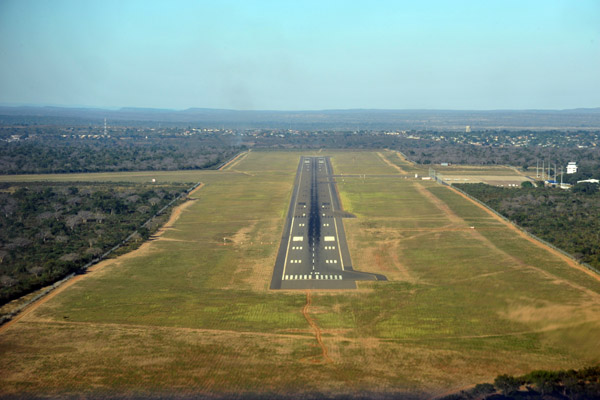 Short final Runway 10 at Livingstone Airport (FLLI)