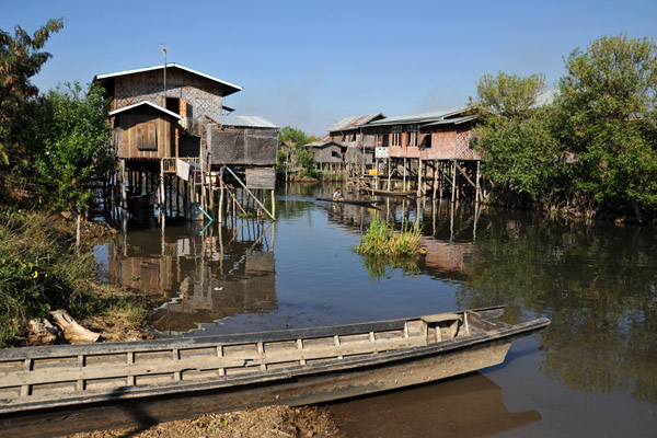 Leaving the boat-building workshop, Nam Pan village