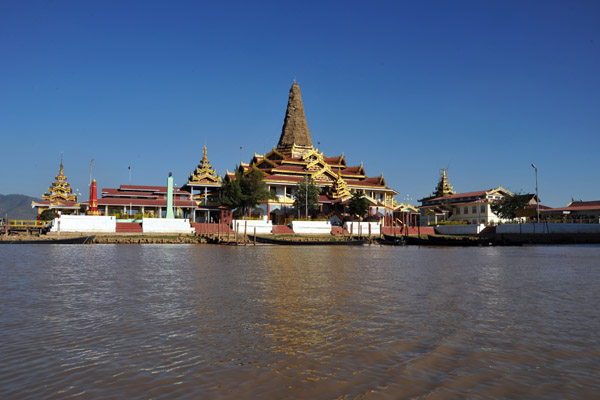 Phaung Daw U Paya from the water
