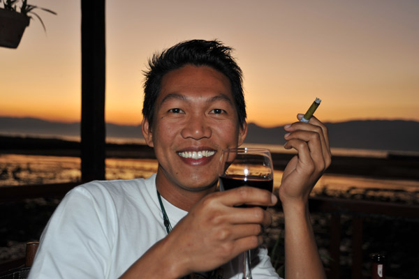 Local wine and local cigar, Inle Lake