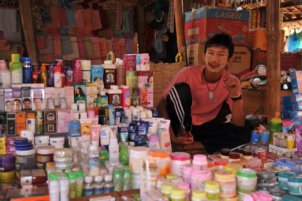 Cosmetics shop, Indein Market
