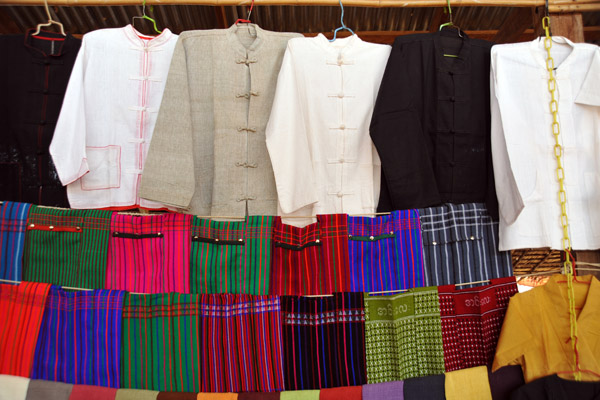Traditional clothing, Indein Market