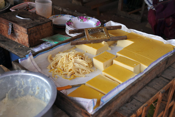 Some kind of cheese, Indein Market