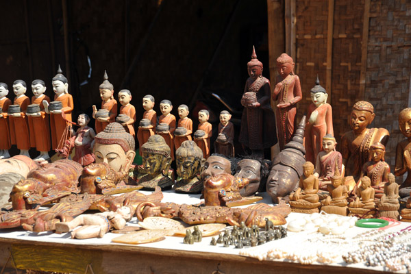 Buddhist handicrafts for sale as souvenirs, Indein