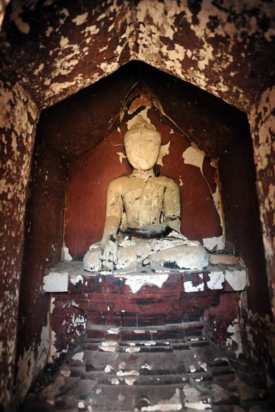 Buddha statue, Nyaung Ohak