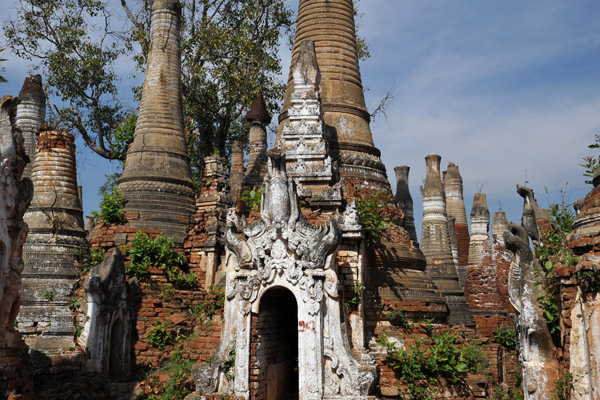 Shwe Inn Thein - unrestored section