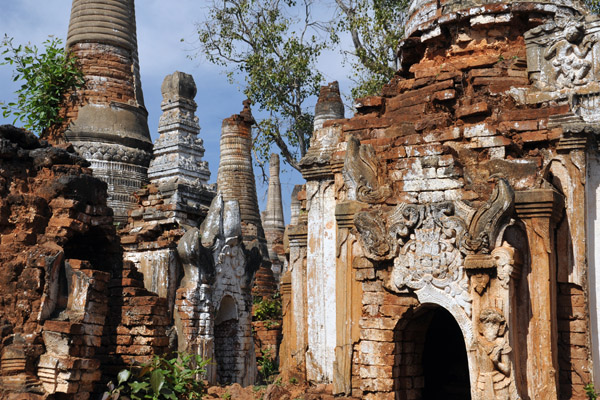 Shwe Inn Thein - unrestored section