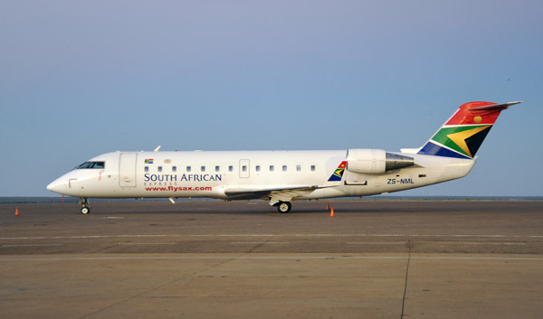 South African Express CRJ at WDH (ZS-NML)