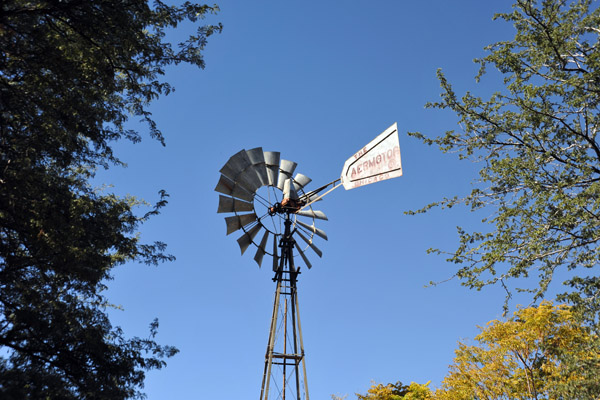 Windmill at the farmhouse, Olifantwater West