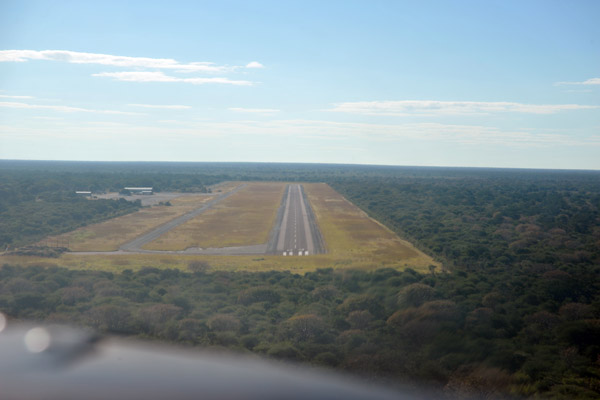 Landing runway 09 at Katima Mulilo (FYKM), Namibia
