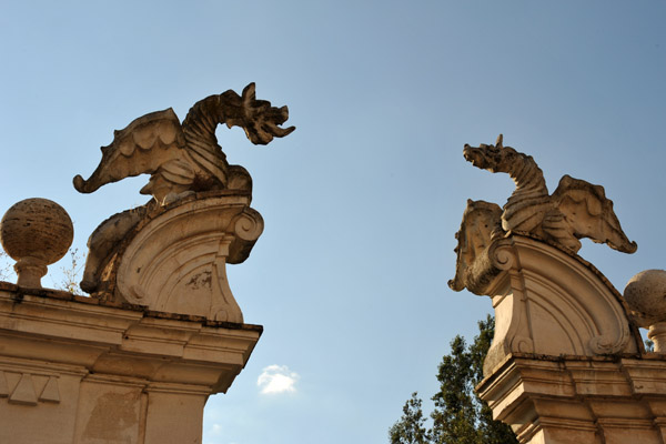 Dragons on either side of a gate, Villa Borghese