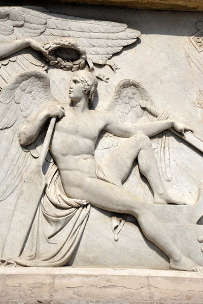 Relief sculpture - Piazza del Popolo