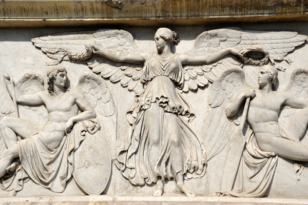 Relief sculpture, Pincio
