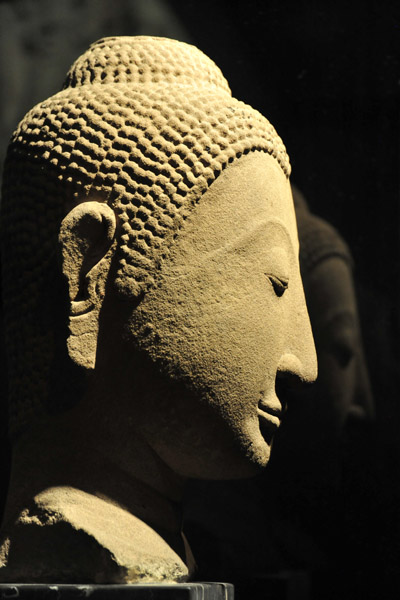 Liebieghaus Asian sculpture gallery