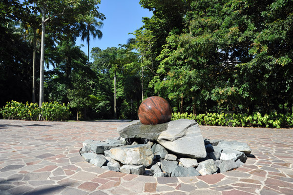 Swiss Ball Fountain, Singapore Botanic Gardens