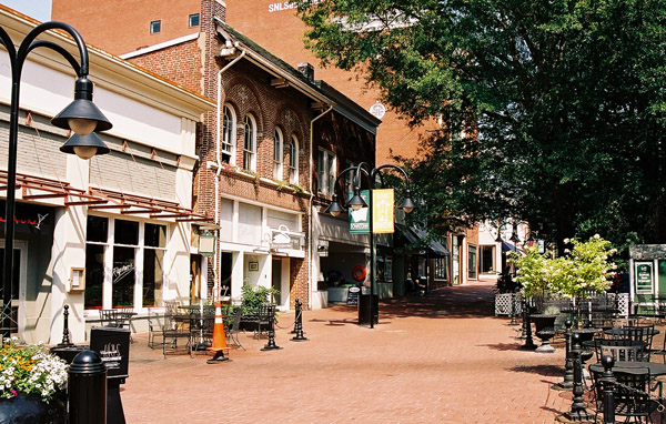 Downtown Mall (Main St), Charlottesville, Virginia